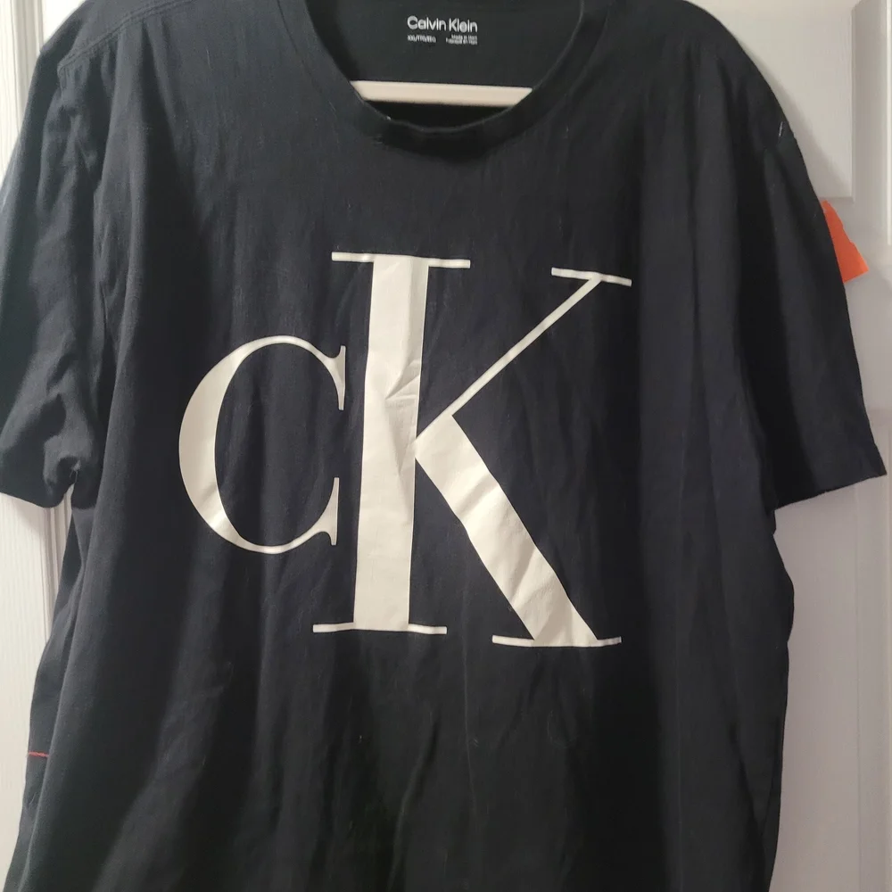 Calvin Klein Black Tee with White Logo Print - Picture 1 of 2